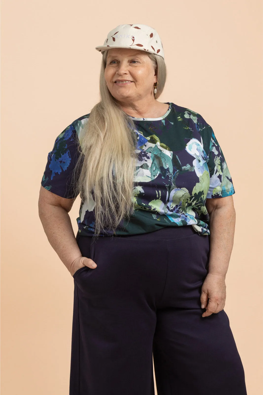 T-Shirt Blue Anemone sold by Ivalo.com product image thumbnail 3