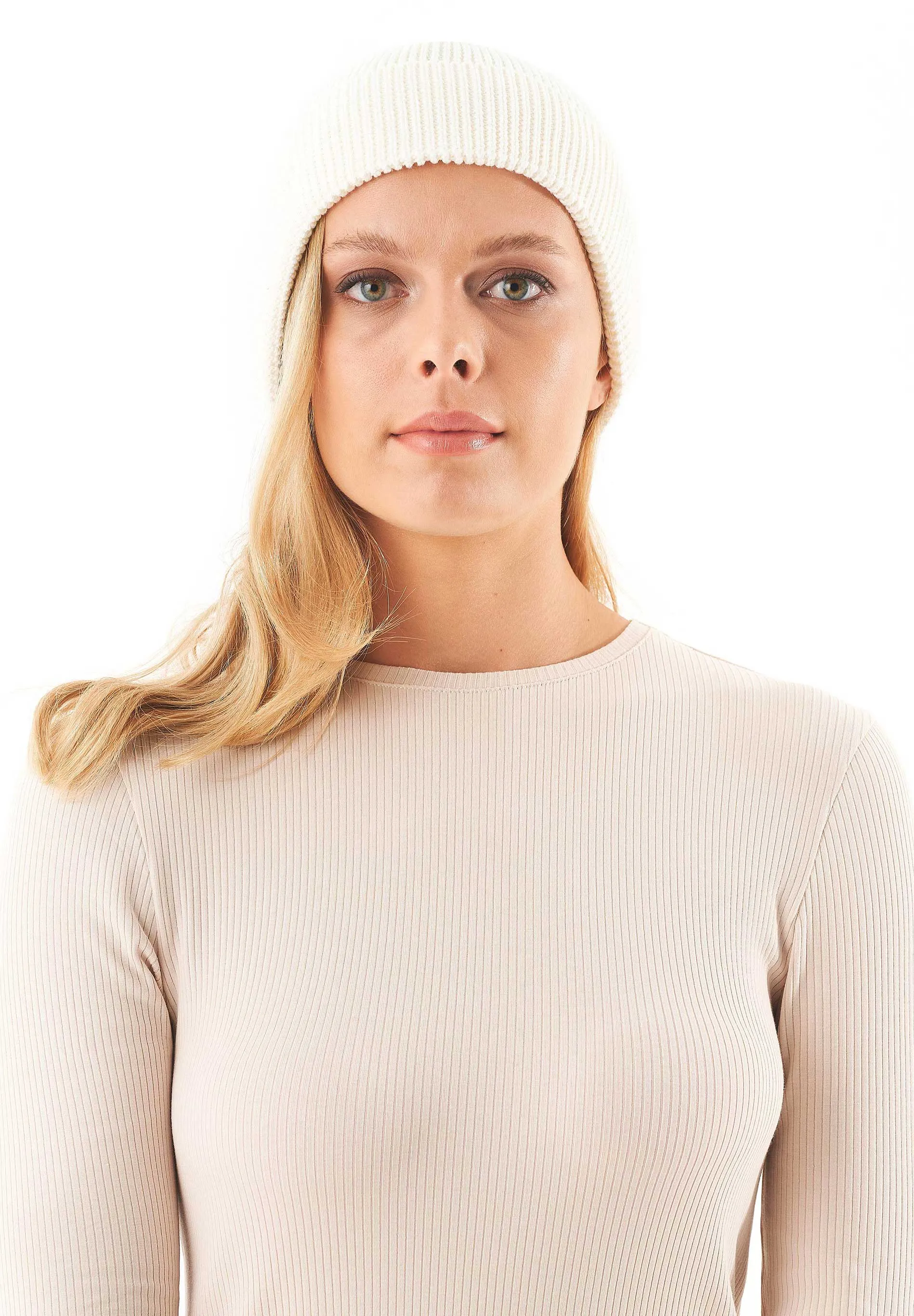 Knitted Organic Cotton Beanie Off White sold by Ivalo.com product image thumbnail 4