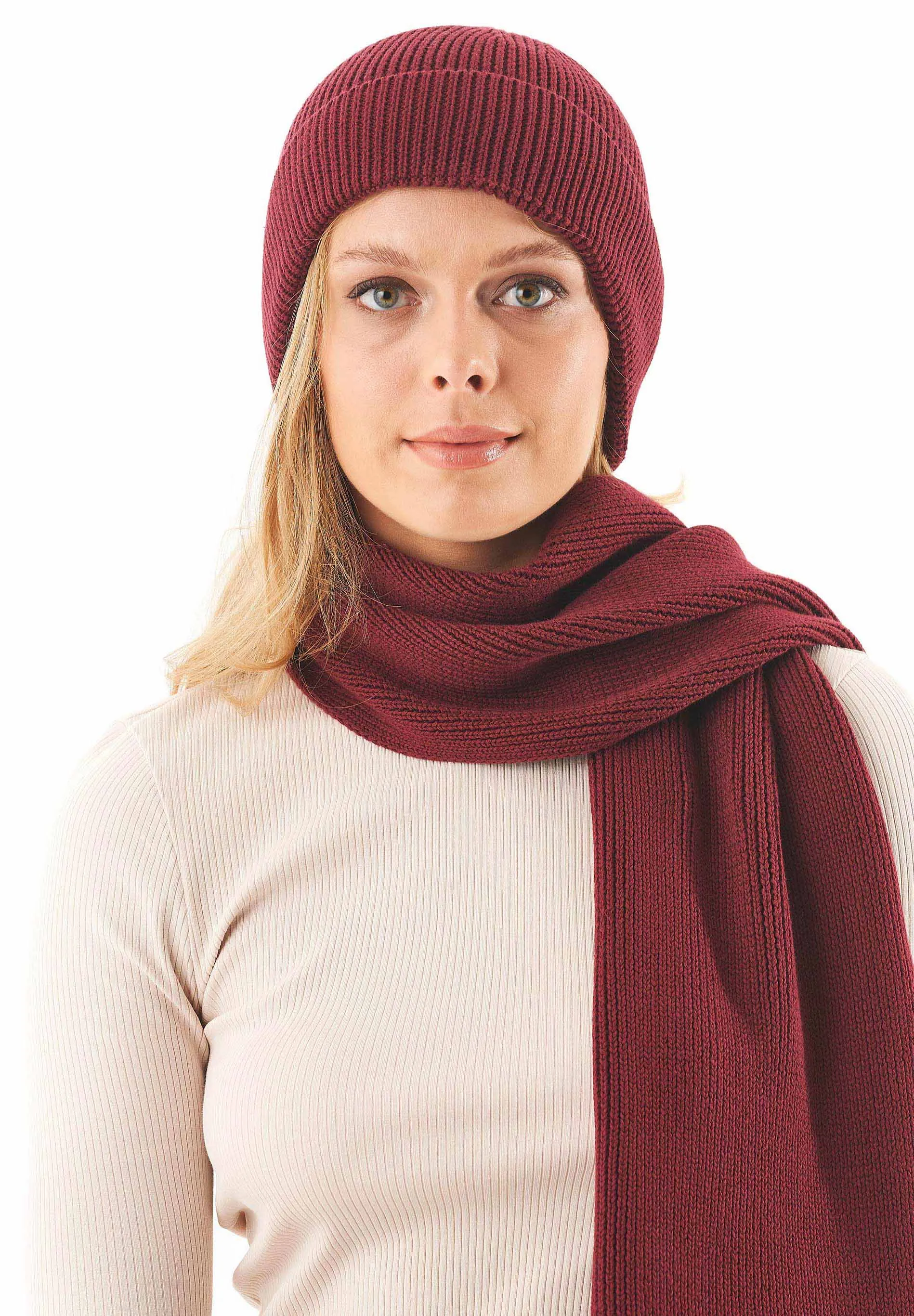Knitted Organic Cotton Beanie Bordeaux sold by Ivalo.com product image thumbnail 4