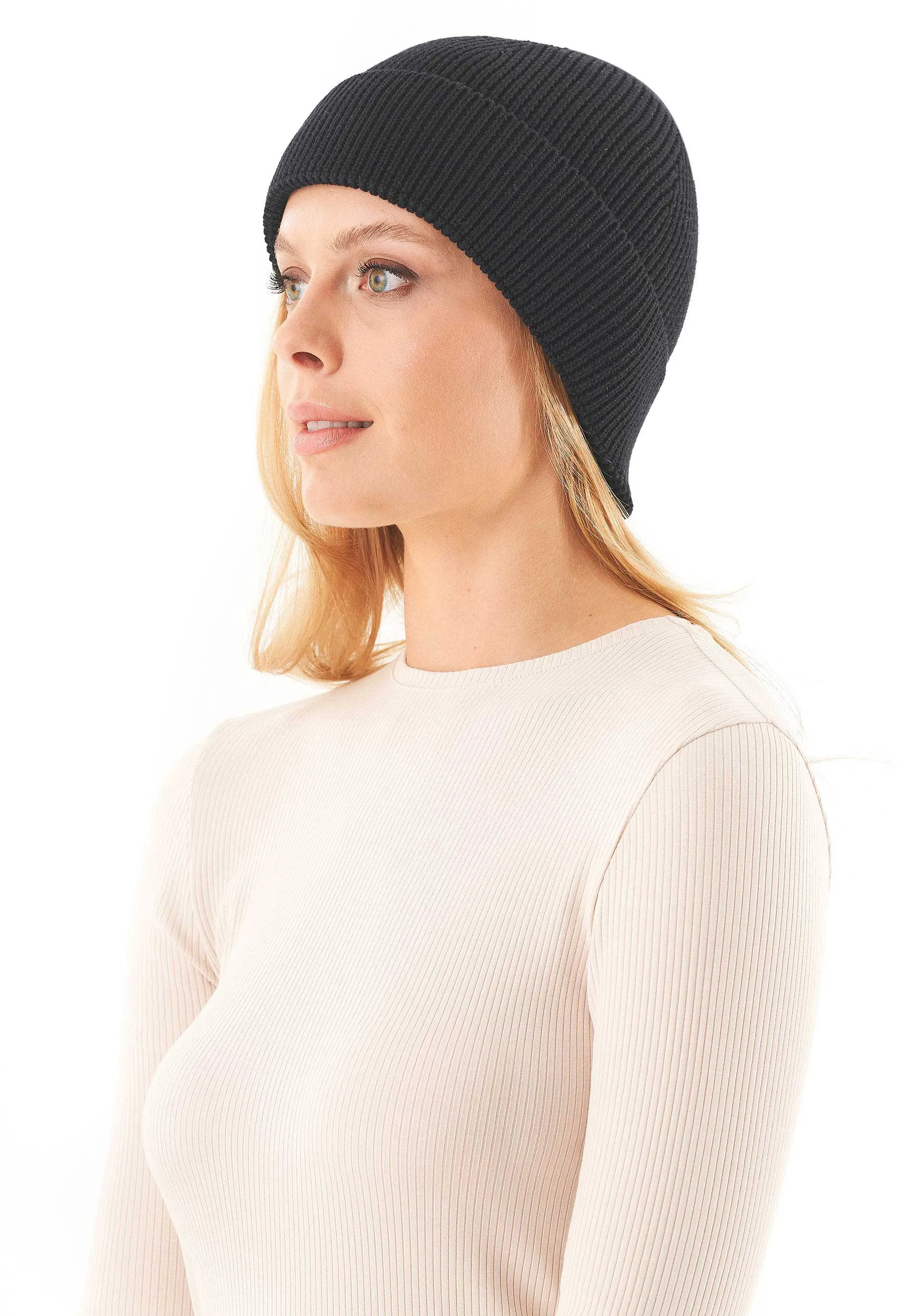 Knitted Organic Cotton Beanie Black sold by Ivalo.com product image thumbnail 5