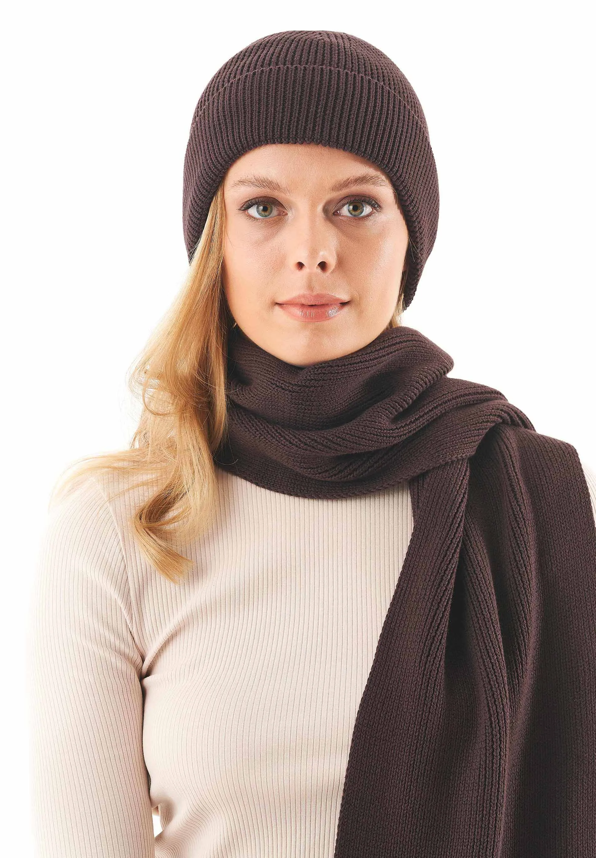 Knitted Organic Cotton Scarf Espresso sold by Ivalo.com product image thumbnail 3