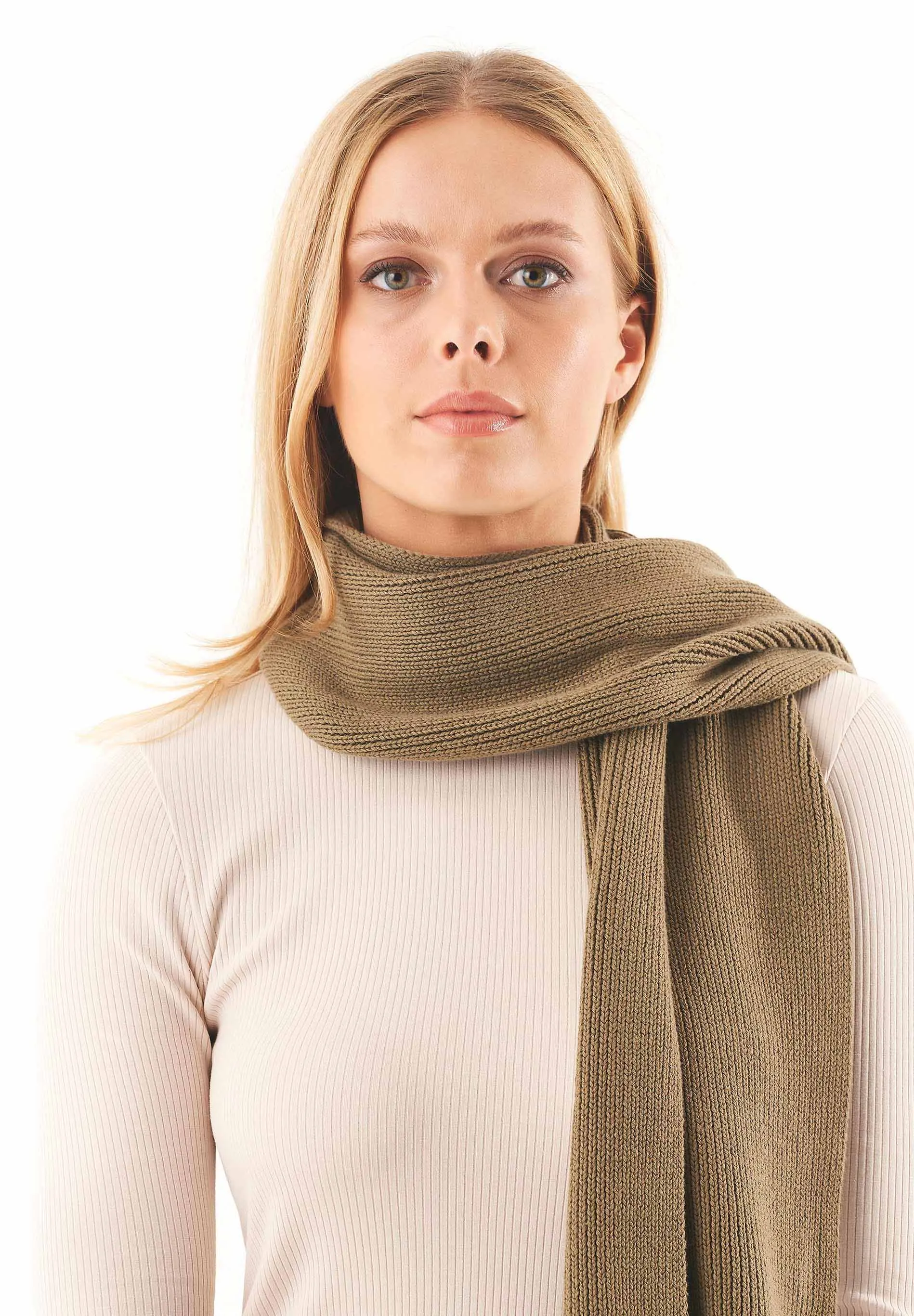 Knitted Organic Cotton Scarf Olive Oil sold by Ivalo.com product image thumbnail 2