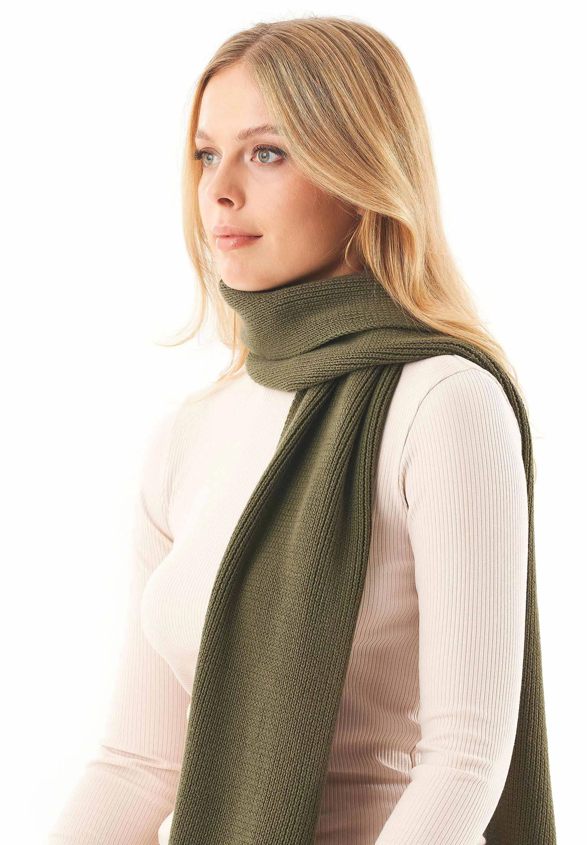 Knitted Organic Cotton Scarf Military Olive sold by Ivalo.com product image thumbnail 4