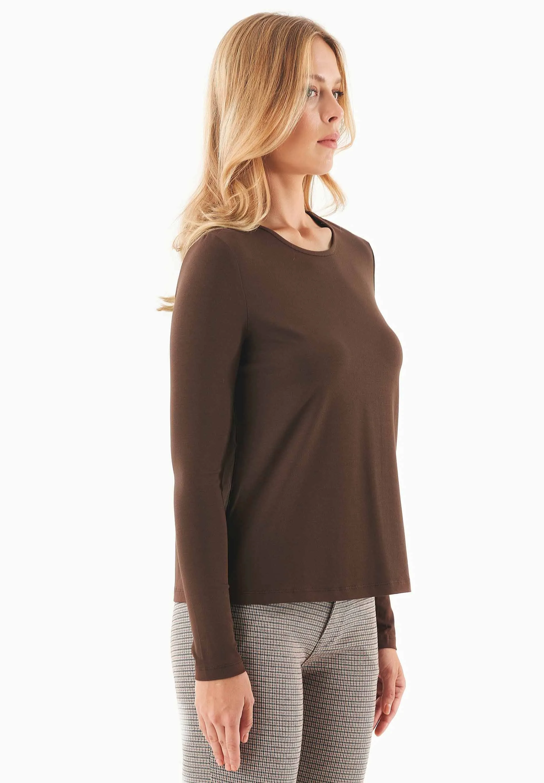 Women's Round Neck Long-Sleeve T-Shirt Chestnut Brown sold by Ivalo.com product image thumbnail 3