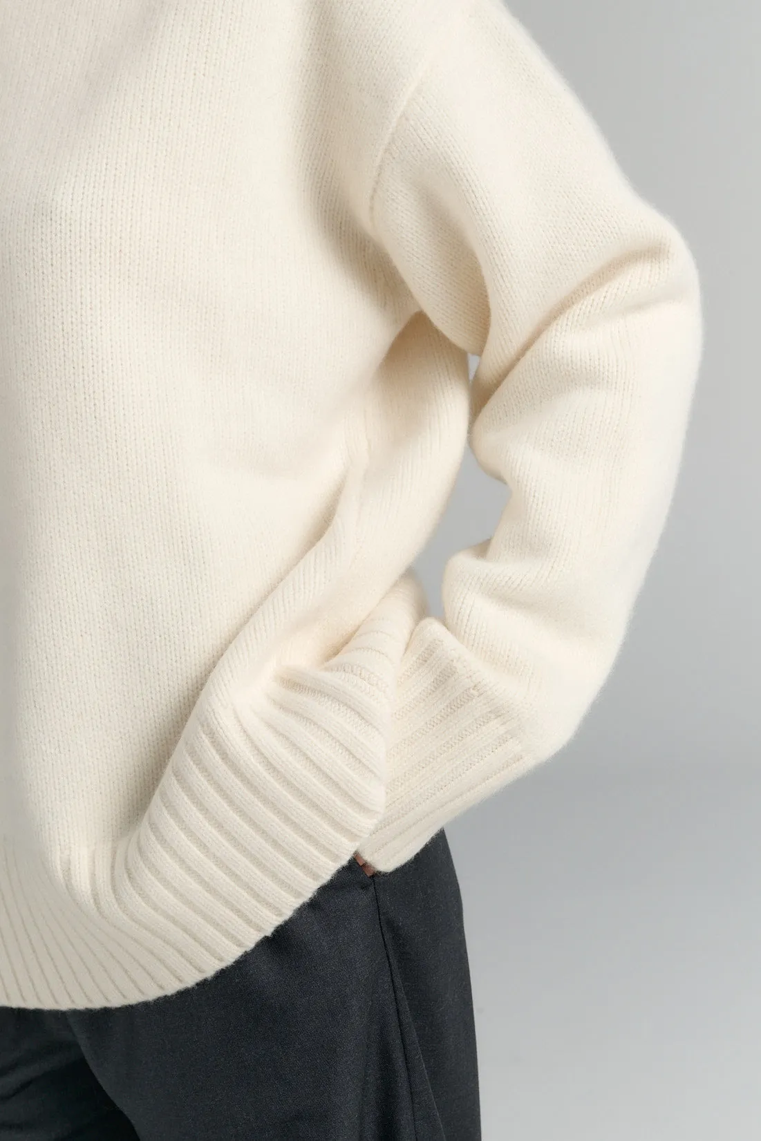 RHEA142 Heavy Merino-Cashmere Turtleneck Cream sold by Ivalo.com product image thumbnail 4