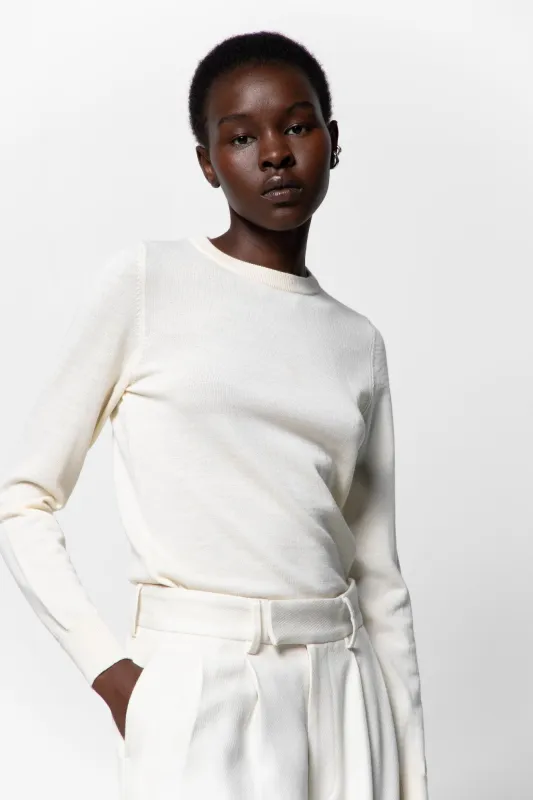 Lightweight Merino Crew Cream sold by Ivalo.com