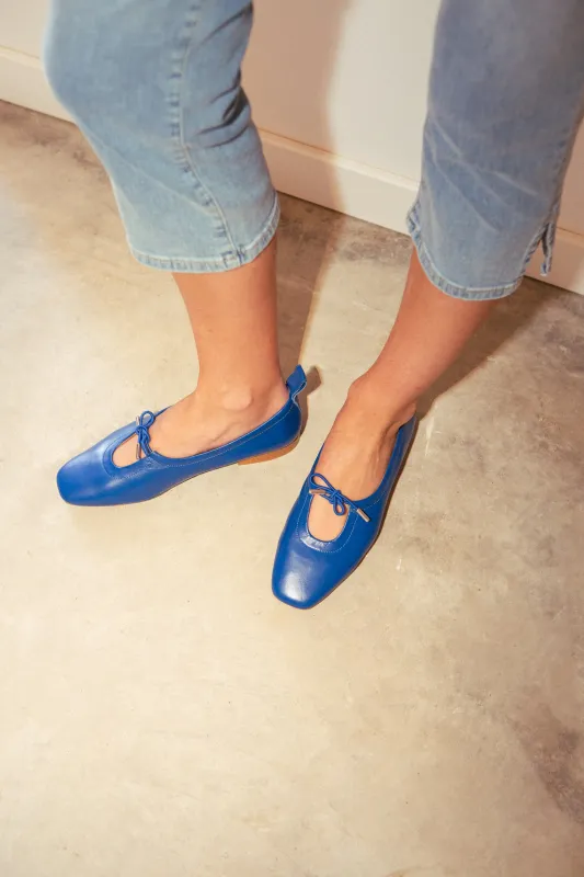 Giselle Ballerina Electric Blue sold by Ivalo.com