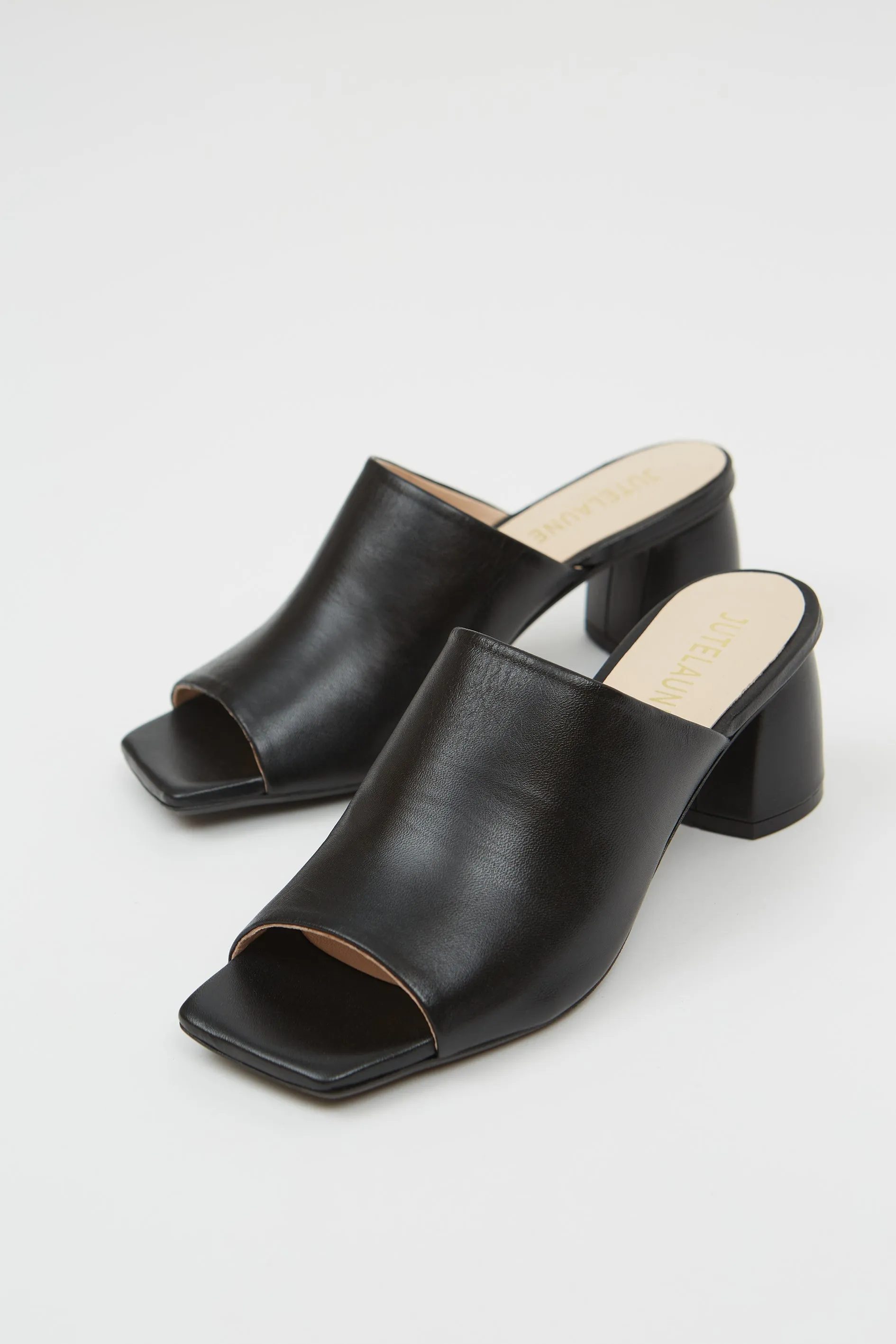 Heels Black sold by Ivalo.com