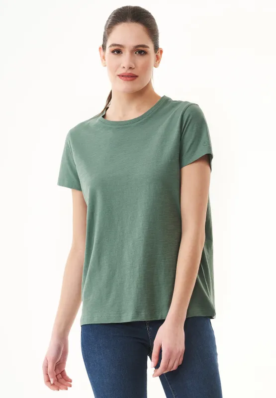 Women's Basic Round Neck T-Shirt Green Tea sold by Ivalo.com