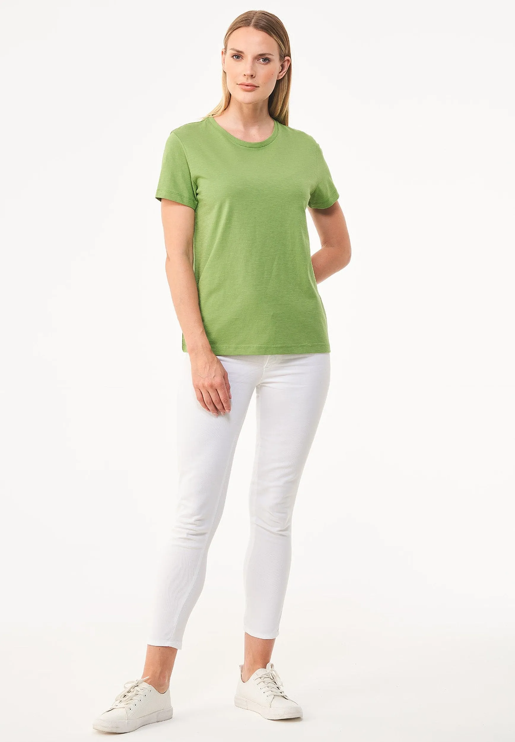 Women's Basic Round Neck T-Shirt Grass Green sold by Ivalo.com product image thumbnail 3