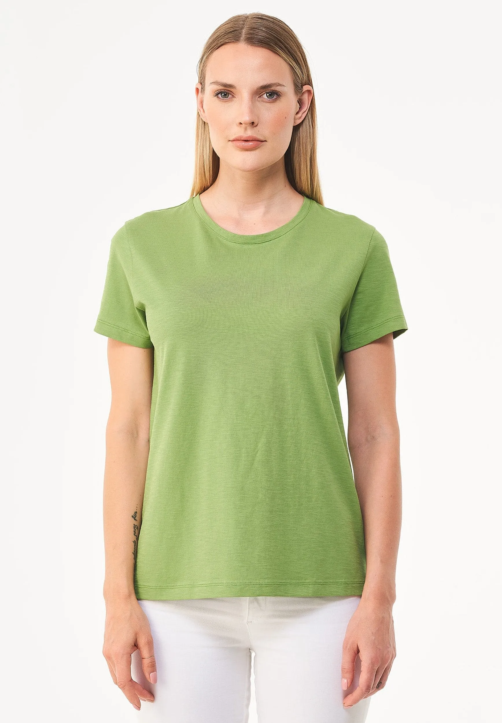 Women's Basic Round Neck T-Shirt Grass Green sold by Ivalo.com