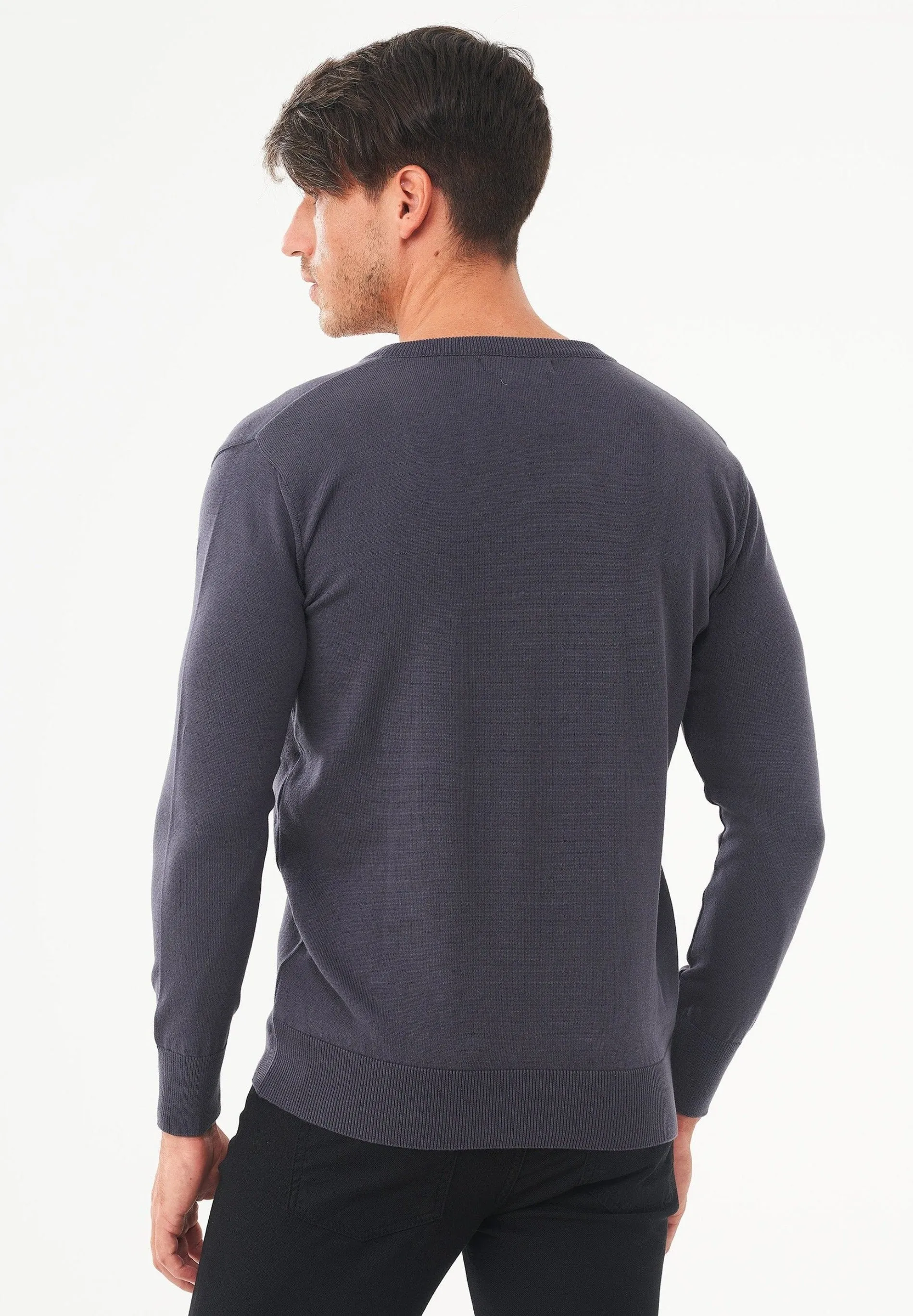 Men's V-Neck Organic Cotton Sweater Asphalt sold by Ivalo.com product image thumbnail 2