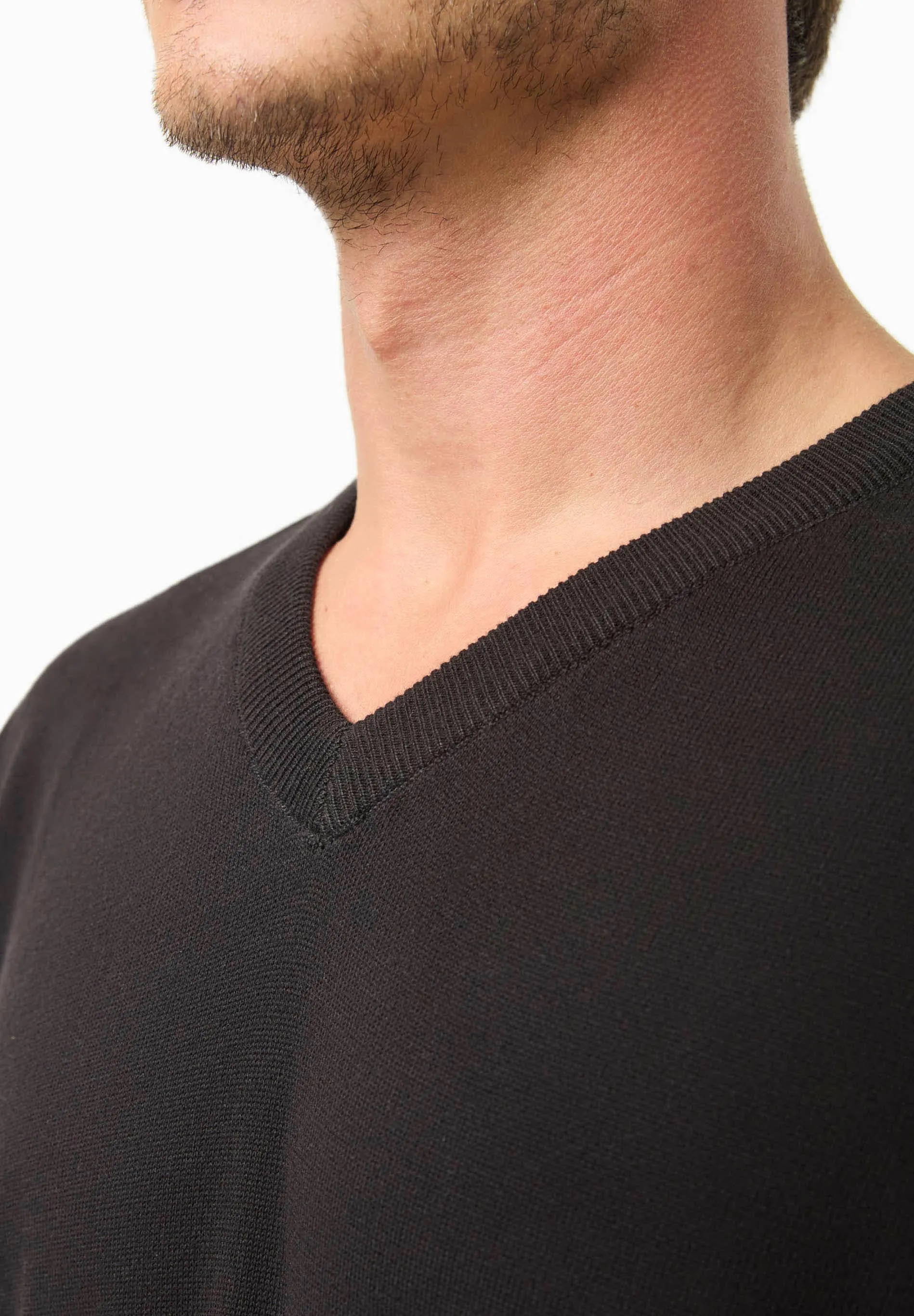Men's V-Neck Organic Cotton Sweater Black sold by Ivalo.com product image thumbnail 5