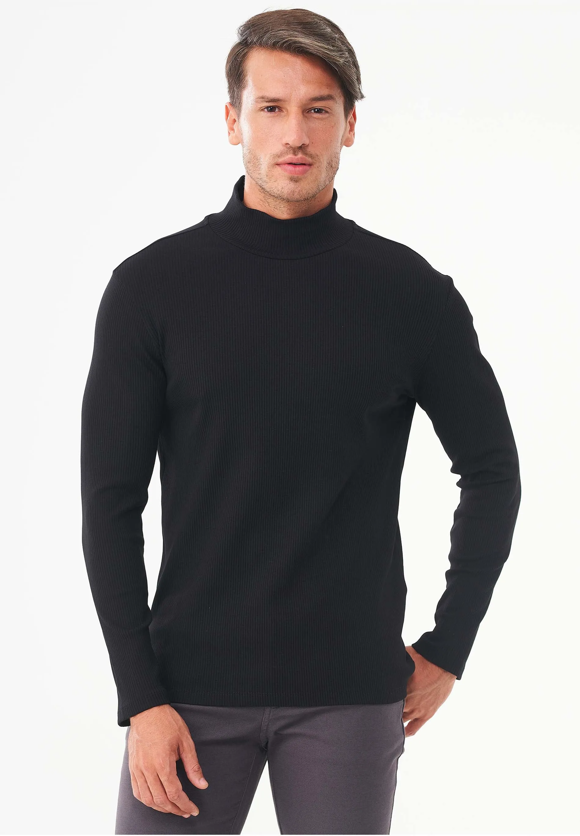 Men's Long-Sleeved Ribbed Turtleneck Shirt Black sold by Ivalo.com