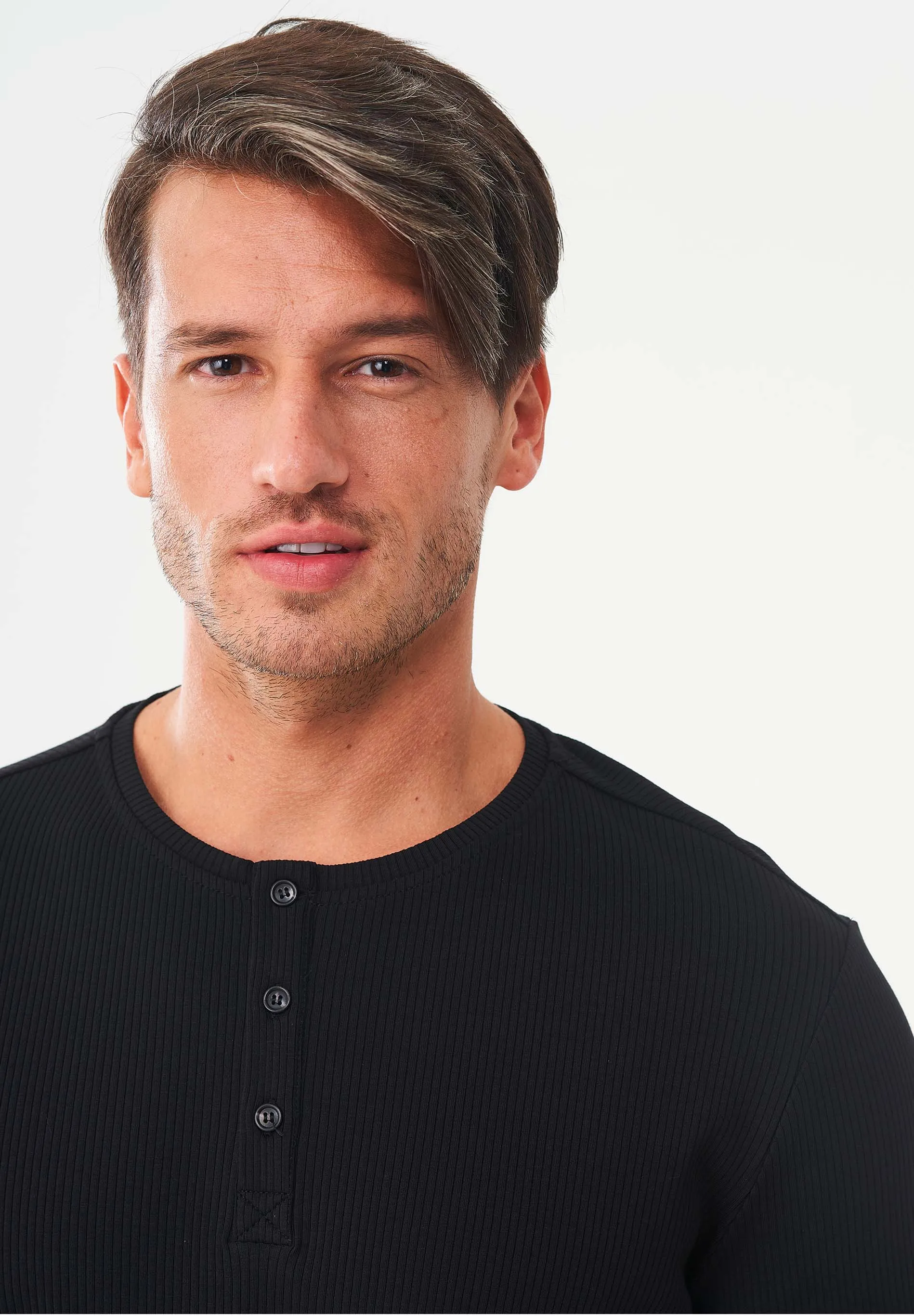 Men's Long-Sleeved Ribbed Henley Shirt Black sold by Ivalo.com product image thumbnail 4