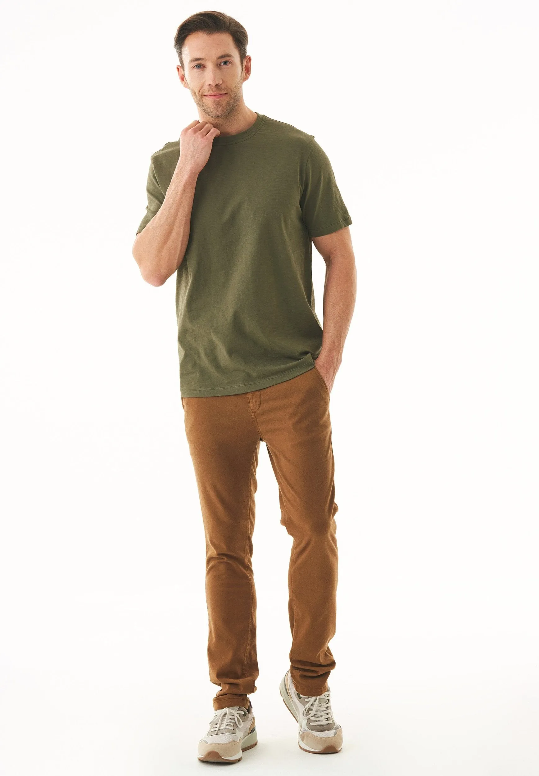 Men's Basic Round Neck T-Shirt Military Olive sold by Ivalo.com product image thumbnail 3