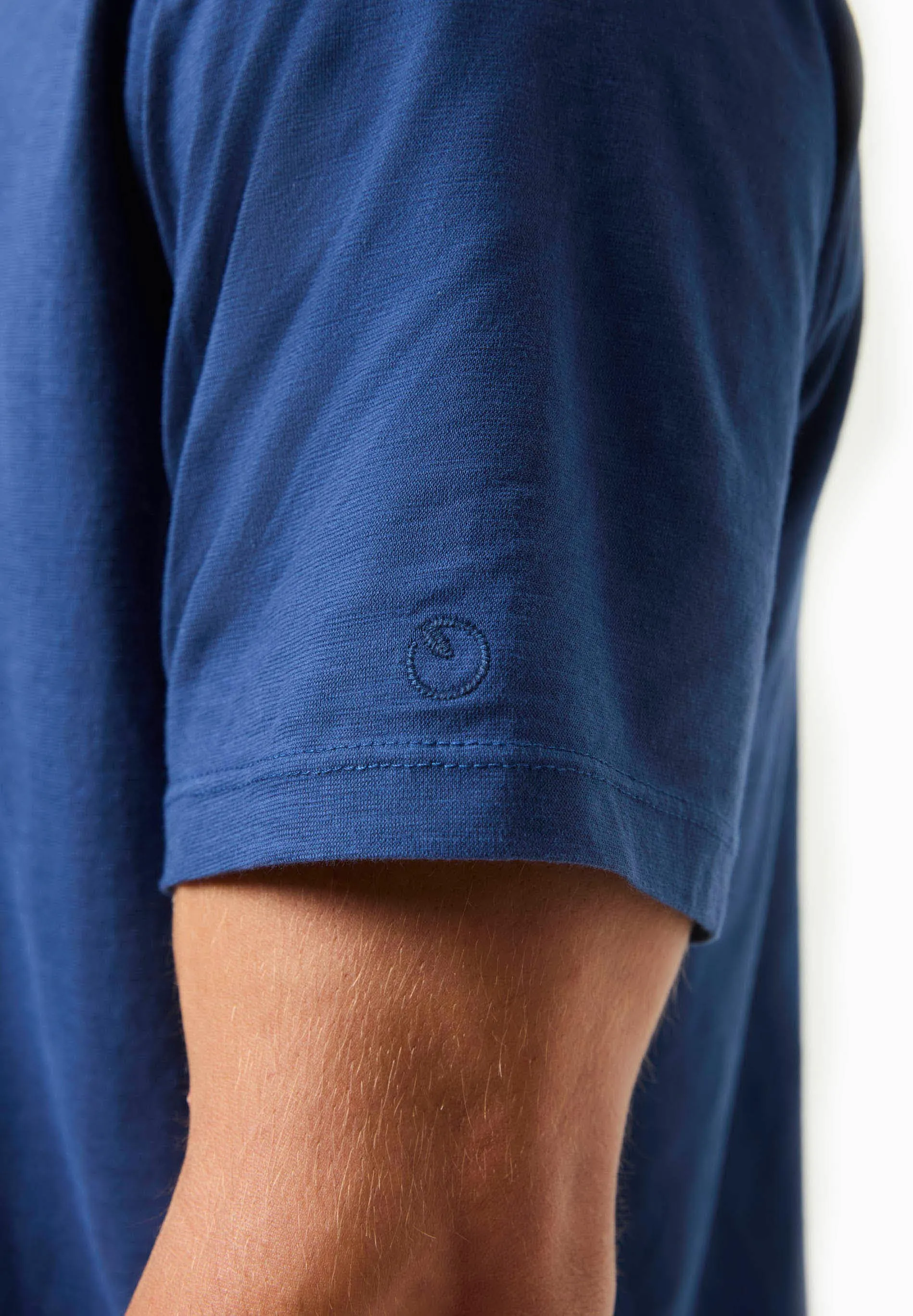 Men's Basic Round Neck T-Shirt Navy sold by Ivalo.com product image thumbnail 5