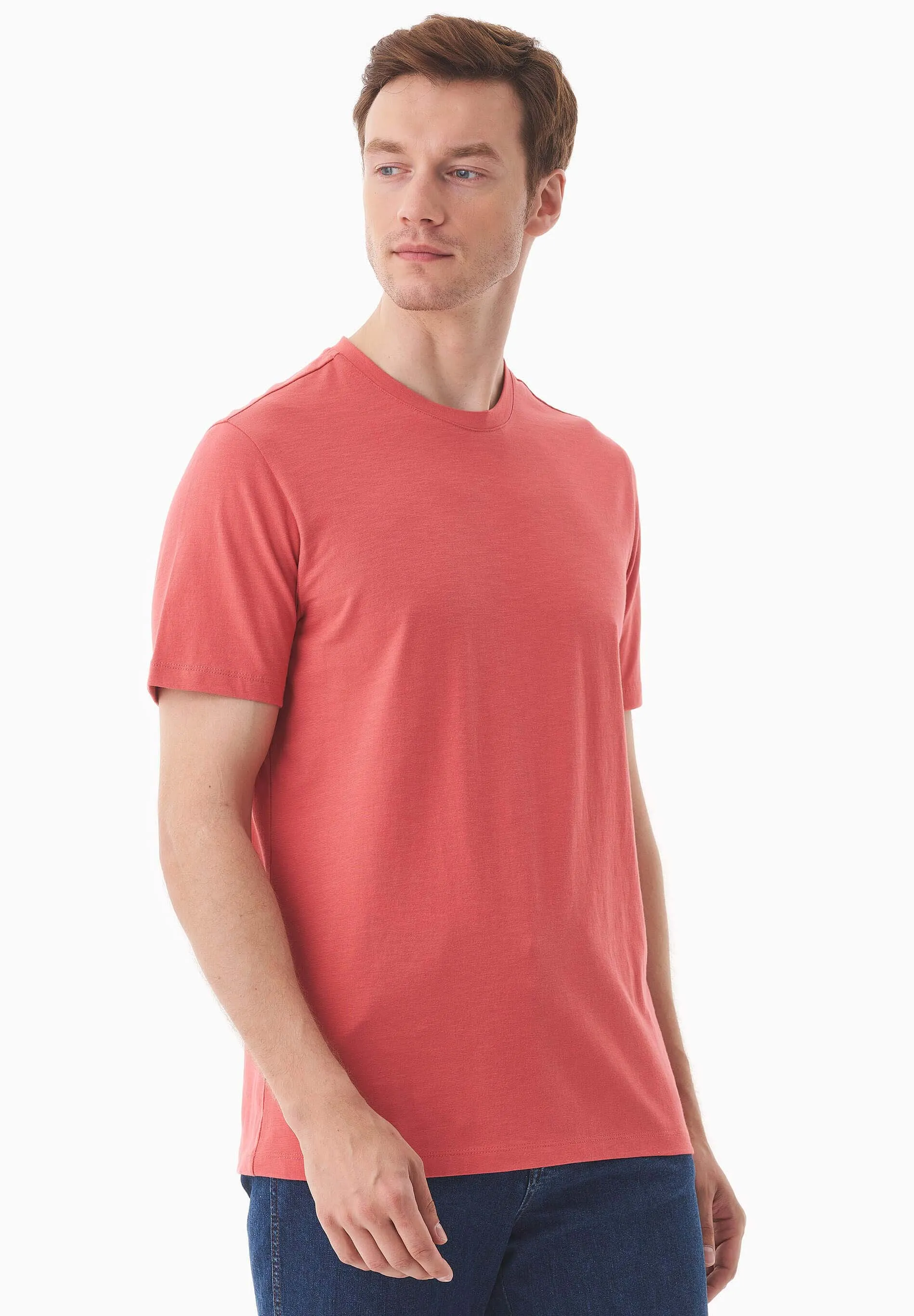 Men's Basic Round Neck T-Shirt Radiant Red sold by Ivalo.com product image thumbnail 4