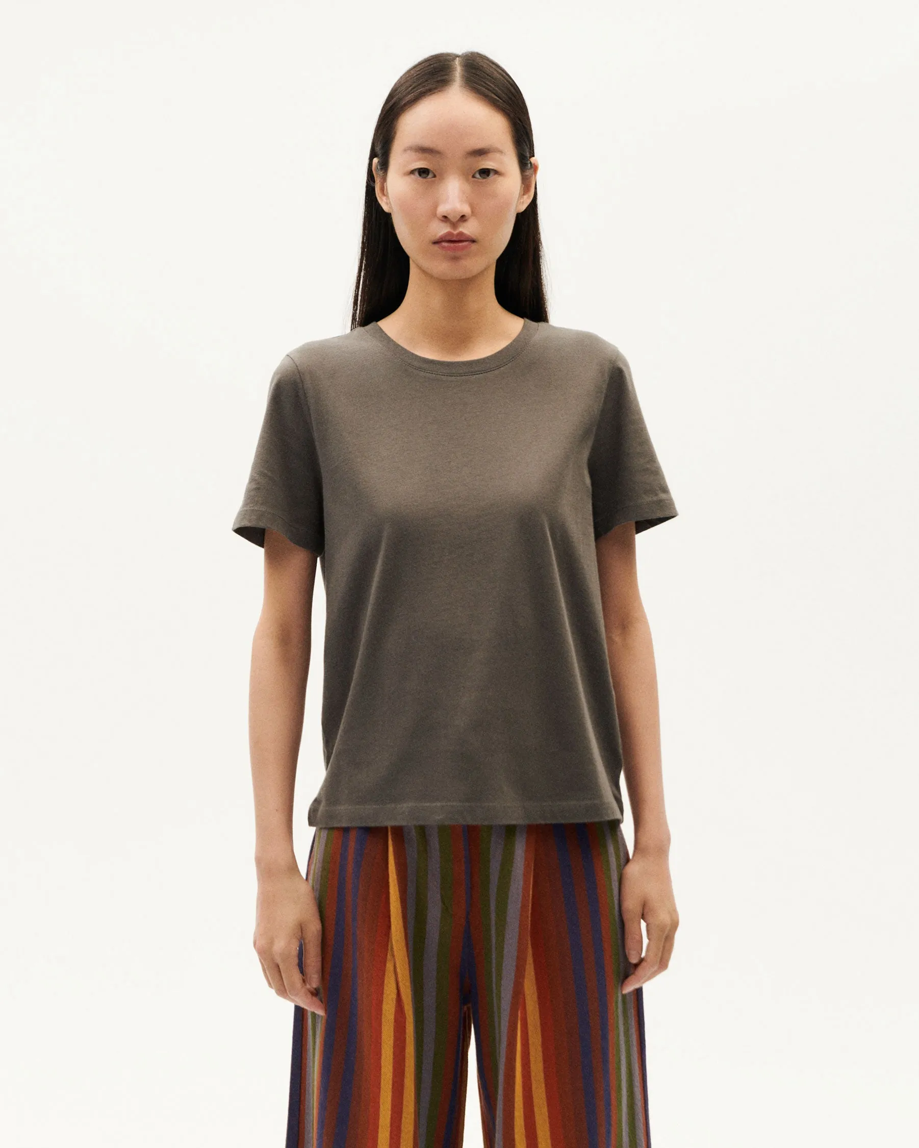 Basic Ida T-Shirt Grey sold by Ivalo.com