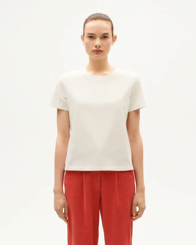 Basic Ida T-Shirt Snow White sold by Ivalo.com