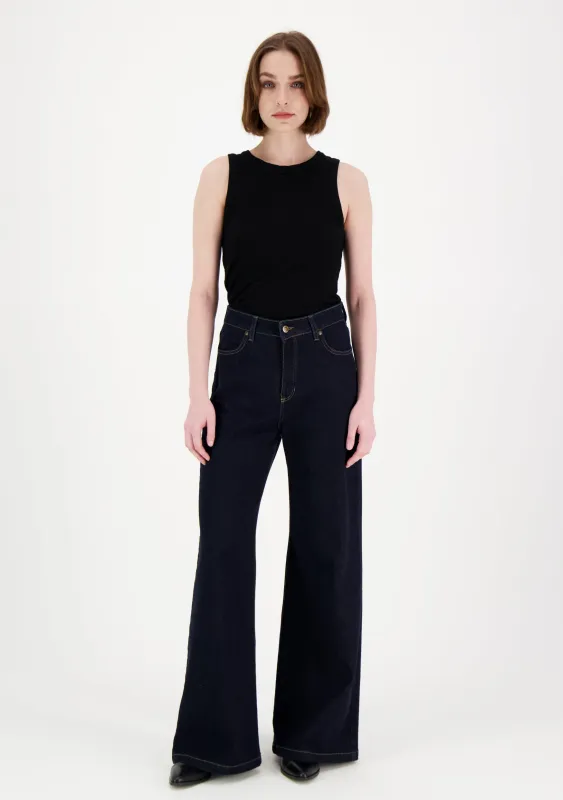 Eva Flared Jeans Dark Blue sold by Ivalo.com