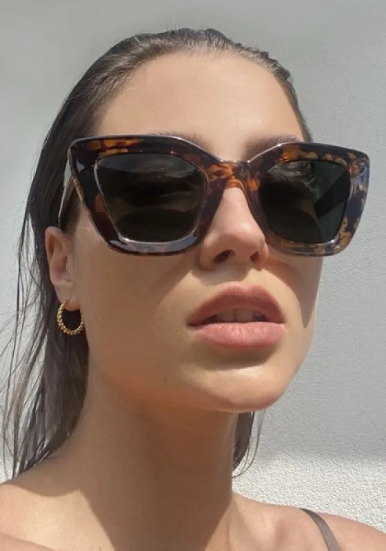 Azalee Sunglasses Tigris Olive sold by Ivalo.com