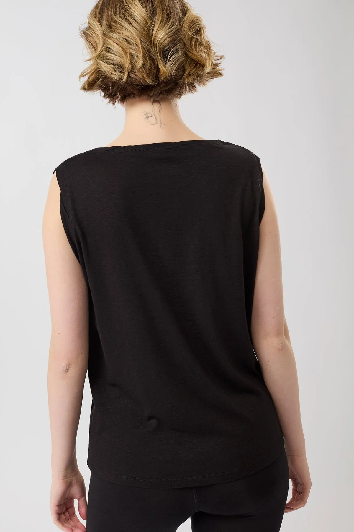 Daily Tank Black sold by Ivalo.com product image thumbnail 2