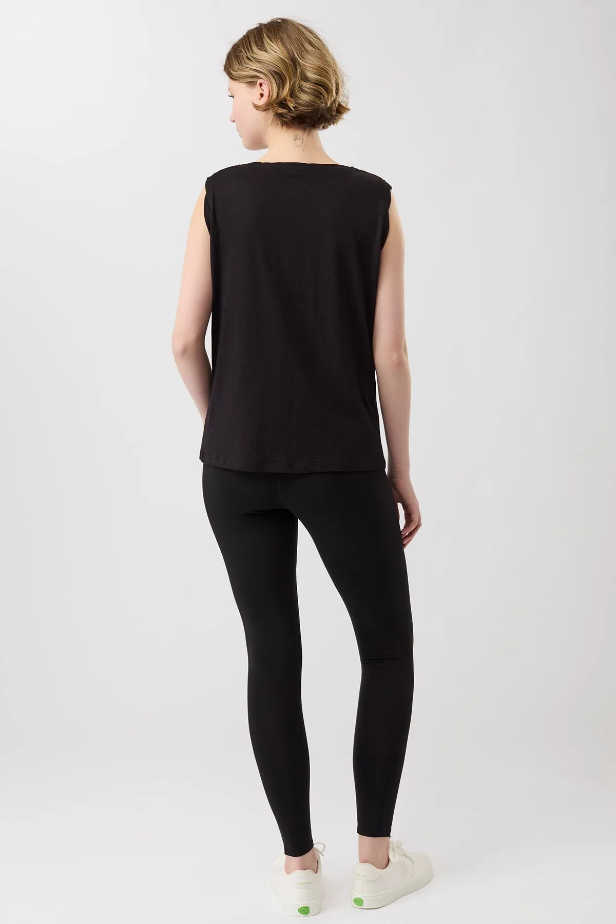 Daily Tank Black sold by Ivalo.com product image thumbnail 4