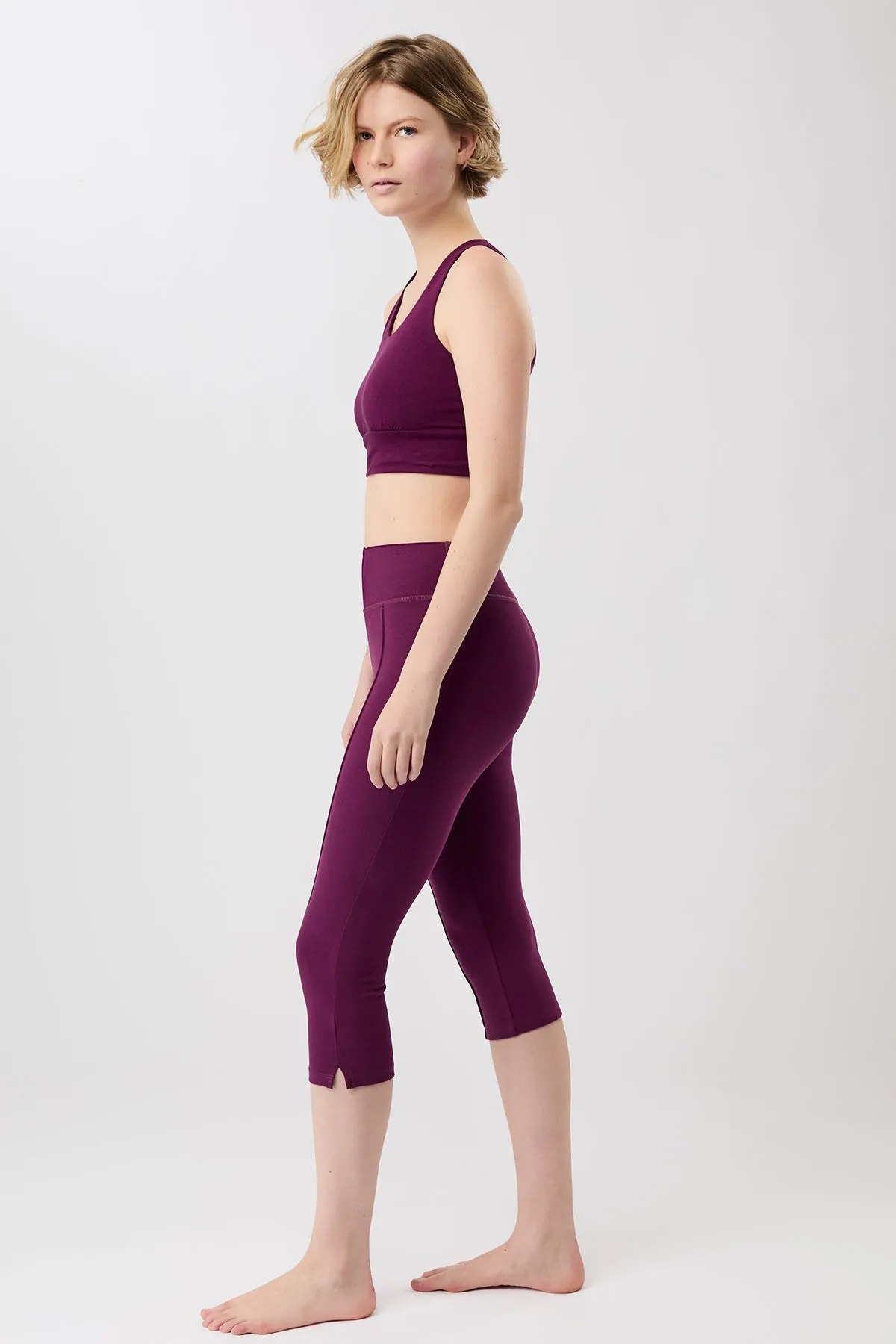 Capri Leggings Black Plum sold by Ivalo.com