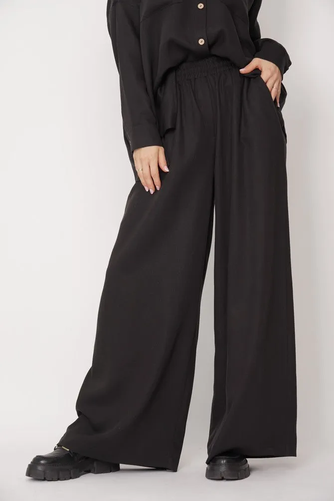 Wide Tencel Trousers Black sold by Ivalo.com