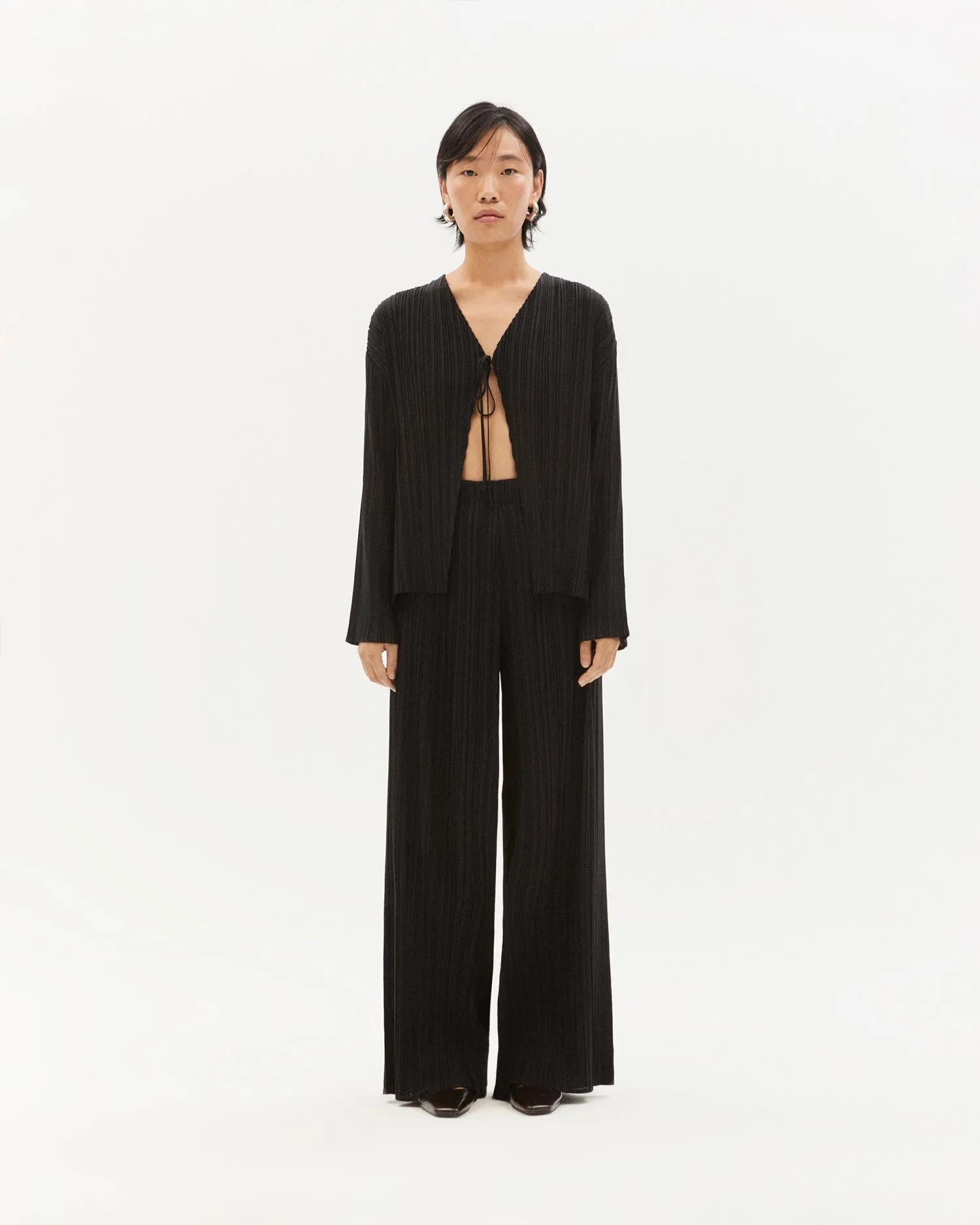 Maro Pleated Pants Black sold by Ivalo.com product image thumbnail 2