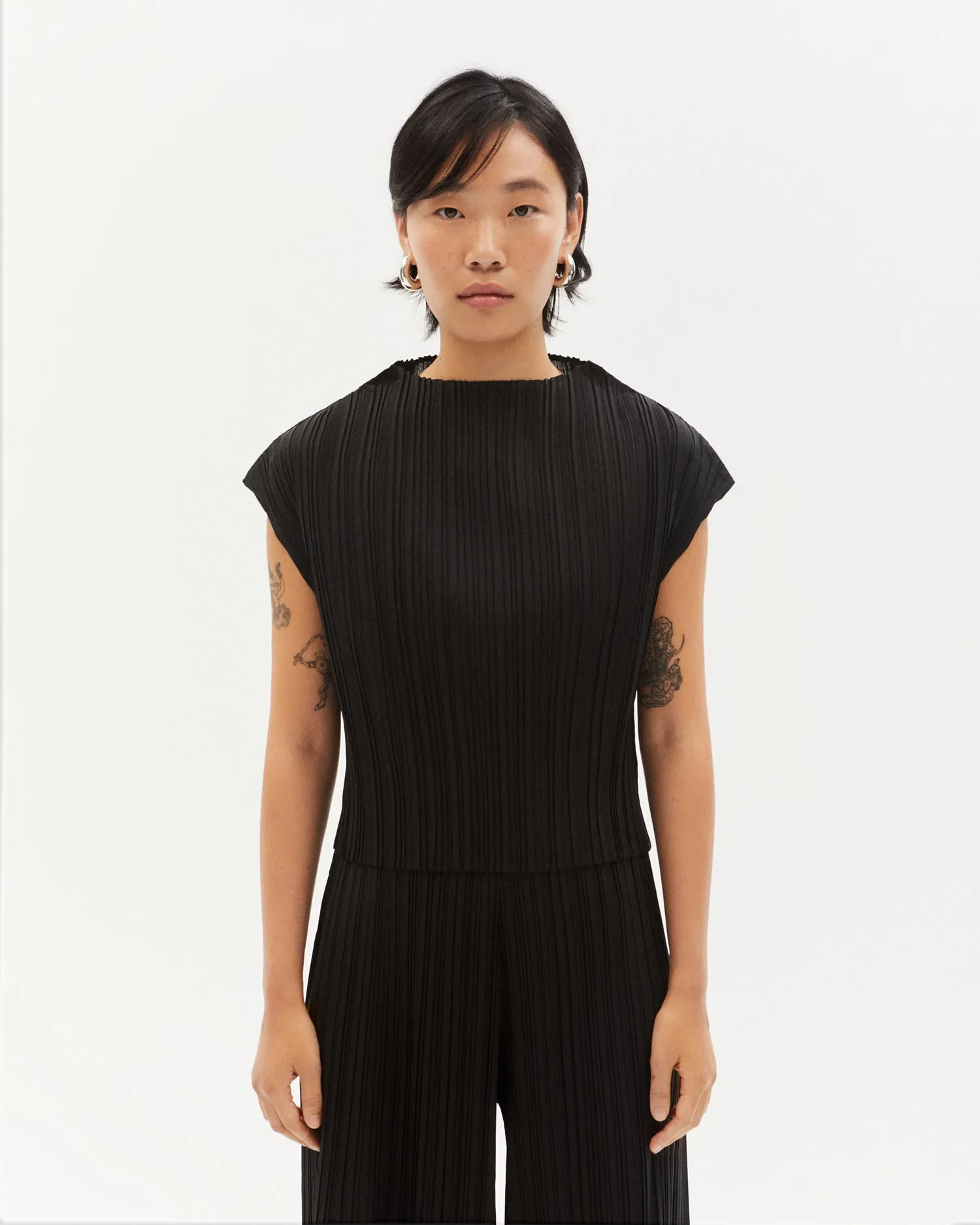 Maddox Pleated Top Black sold by Ivalo.com
