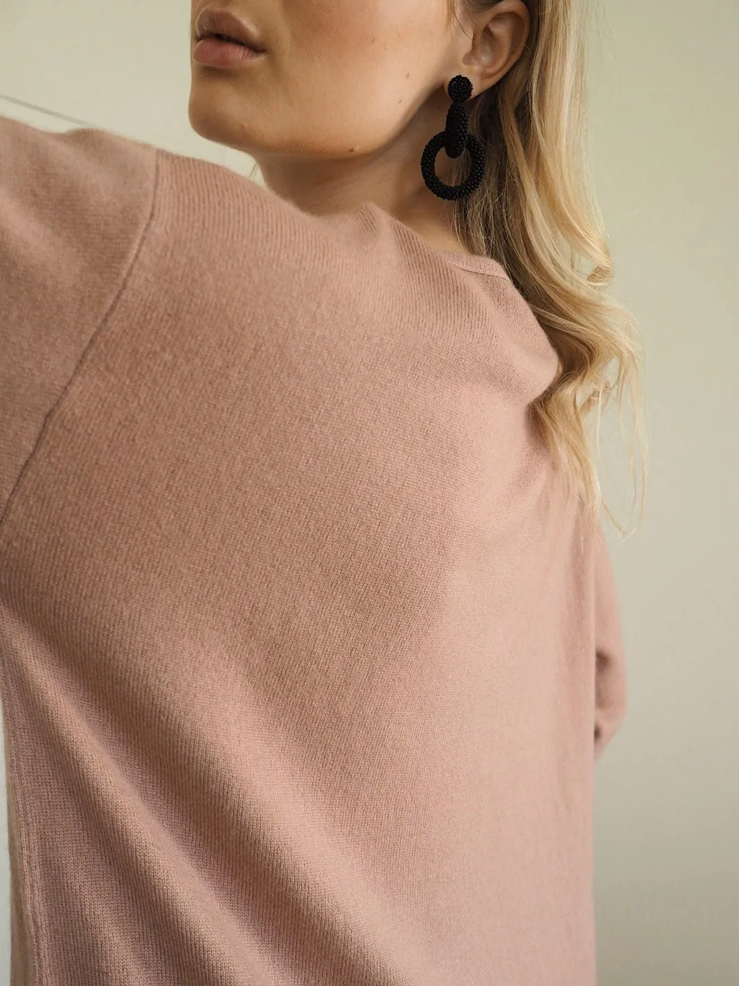 Gia Earrings Black sold by Ivalo.com product image thumbnail 3