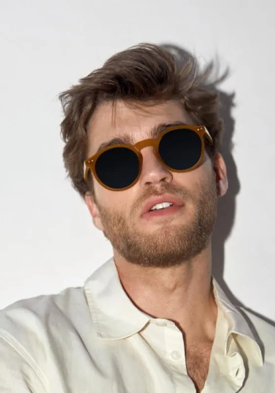 Kubu Sunglasses Amber Carbon sold by Ivalo.com