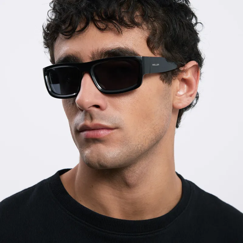 Jari Sunglasses All Black sold by Ivalo.com