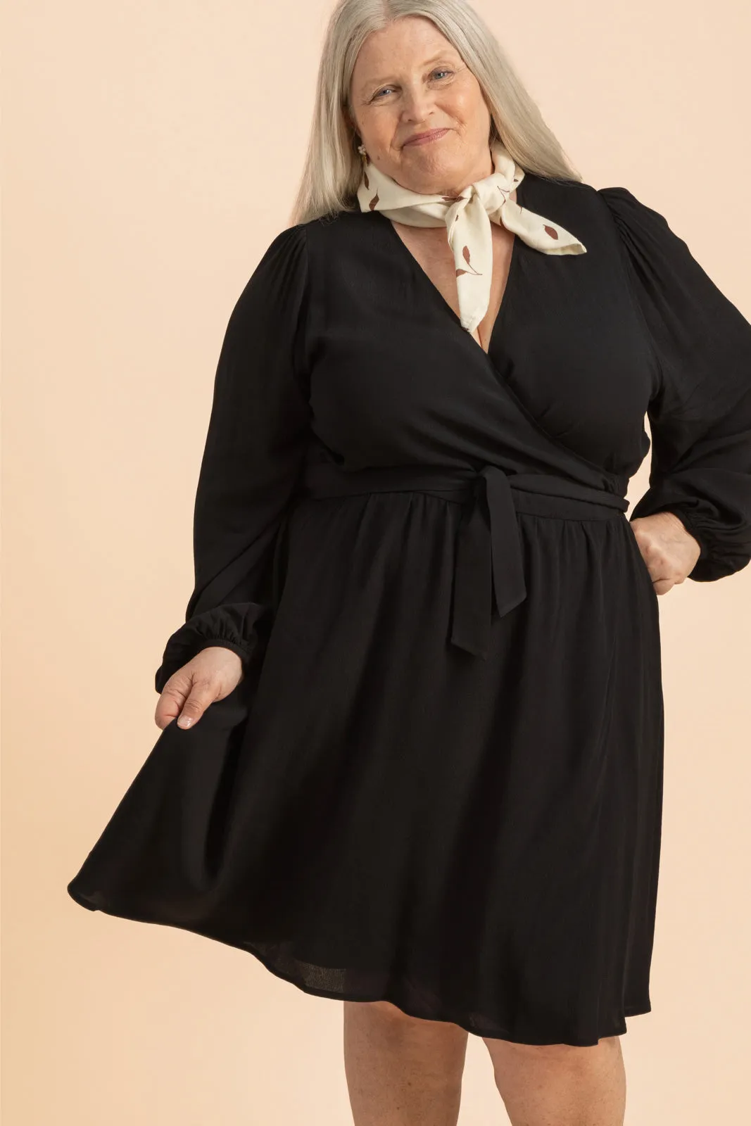 Wrap Dress Black sold by Ivalo.com product image thumbnail 4