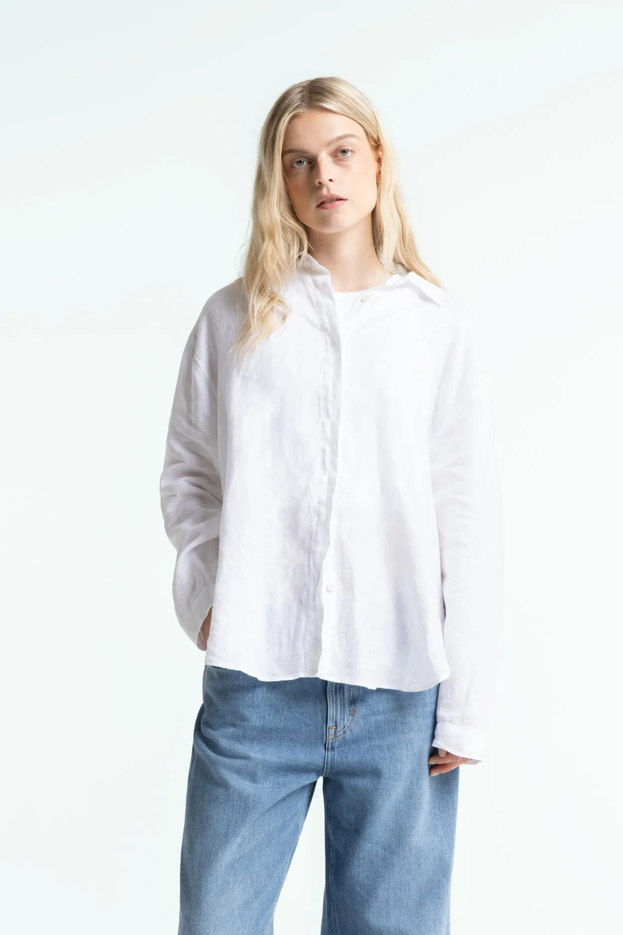 Helen Linen Button-Up Shirt Optical White sold by Ivalo.com