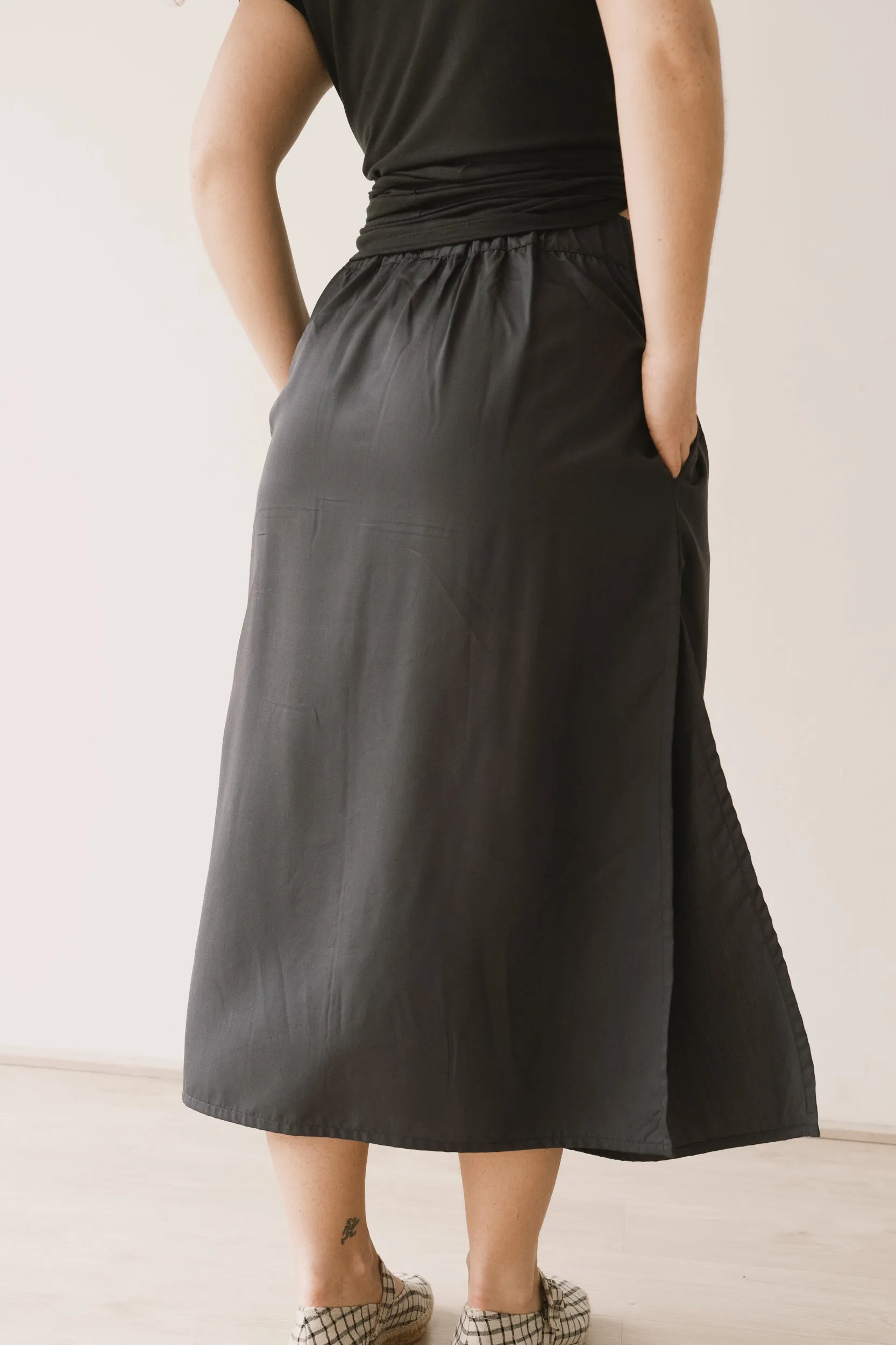 Halia Tencel Midi Skirt Black sold by Ivalo.com product image thumbnail 4