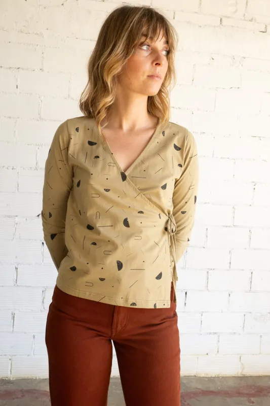 Gina Long Sleeved Crossover Top Sidereal Rain Beige sold by Ivalo.com
