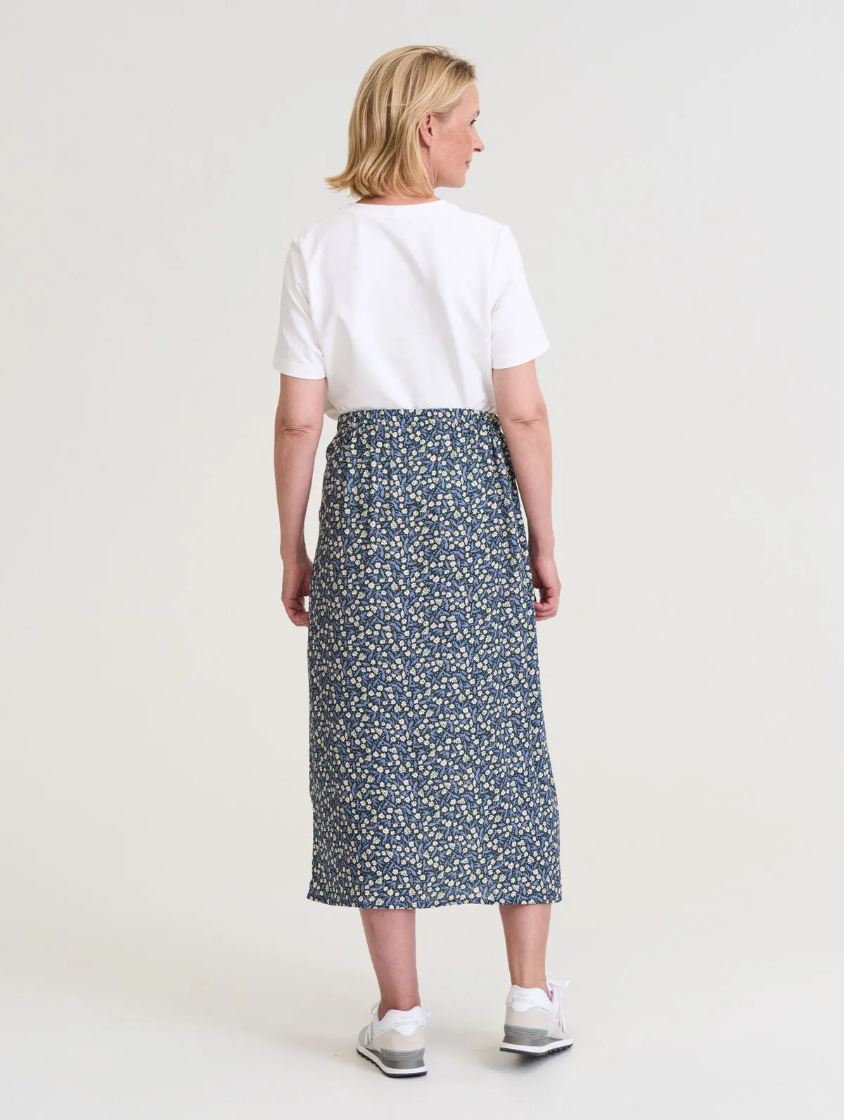 Saila Print Skirt Kehäkukka Dark Blue sold by Ivalo.com product image thumbnail 3
