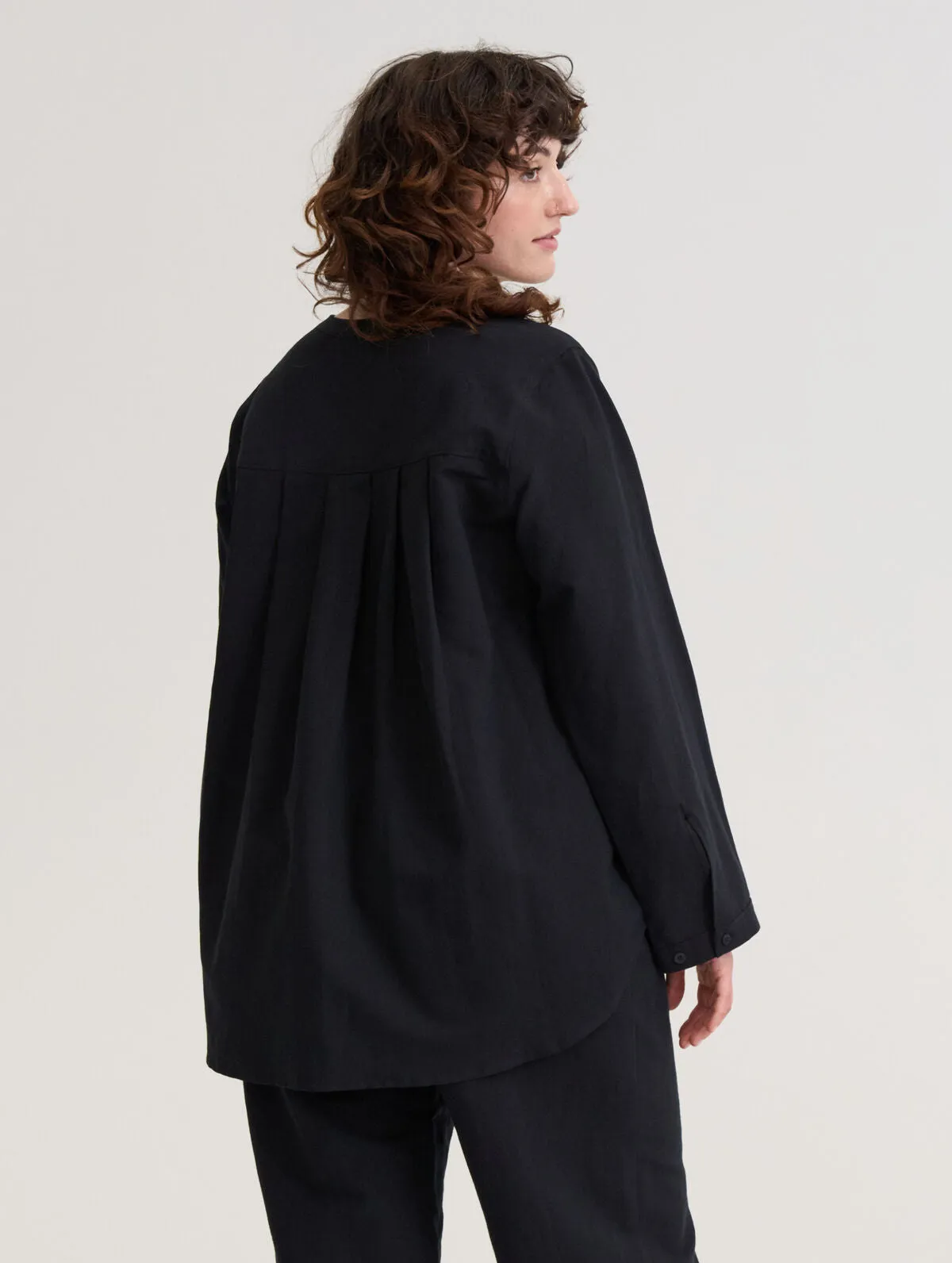 Amelia Linen Blend Shirt Black sold by Ivalo.com product image thumbnail 2