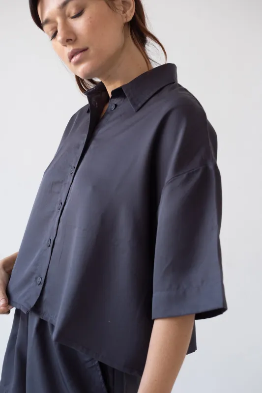 Hallow Tencel Oversized Shirt Black sold by Ivalo.com