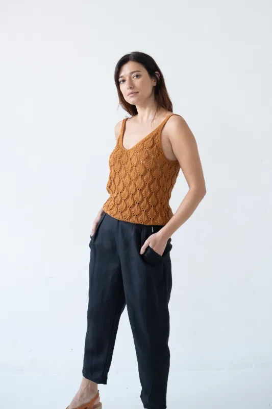 Bijoux Linen Pleated Trousers Black sold by Ivalo.com
