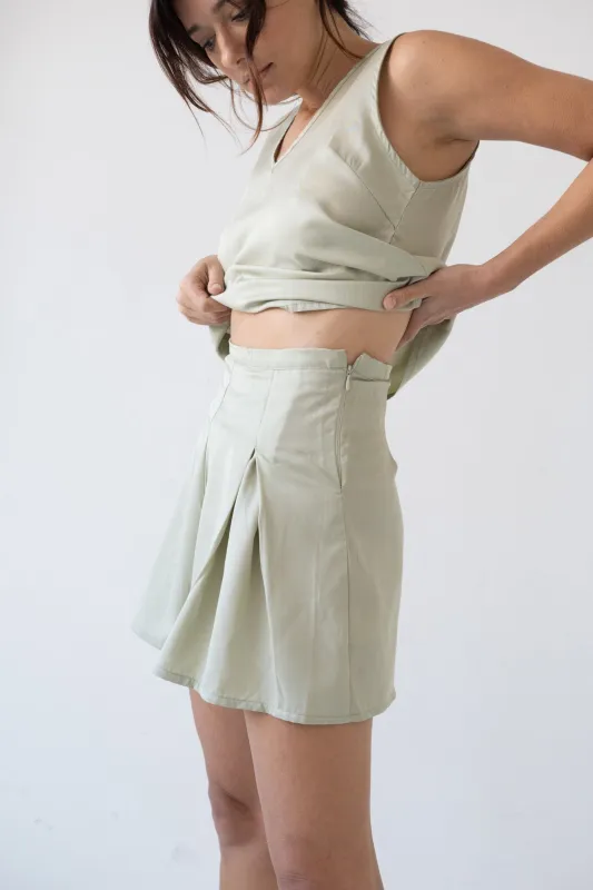 Hannia Tencel Shorts Green sold by Ivalo.com