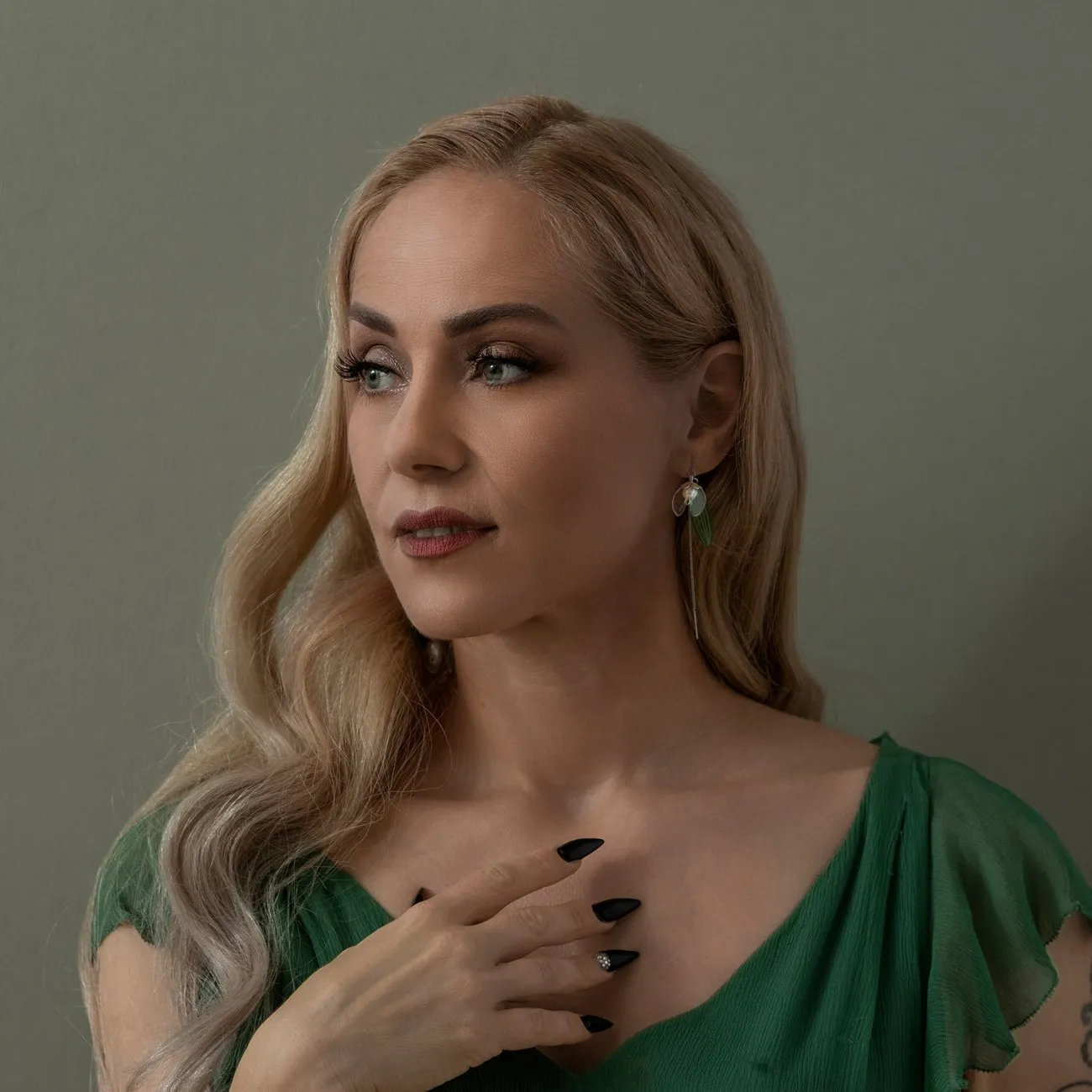 Lily Of The Valley Mismatched Earrings sold by Ivalo.com product image thumbnail 3