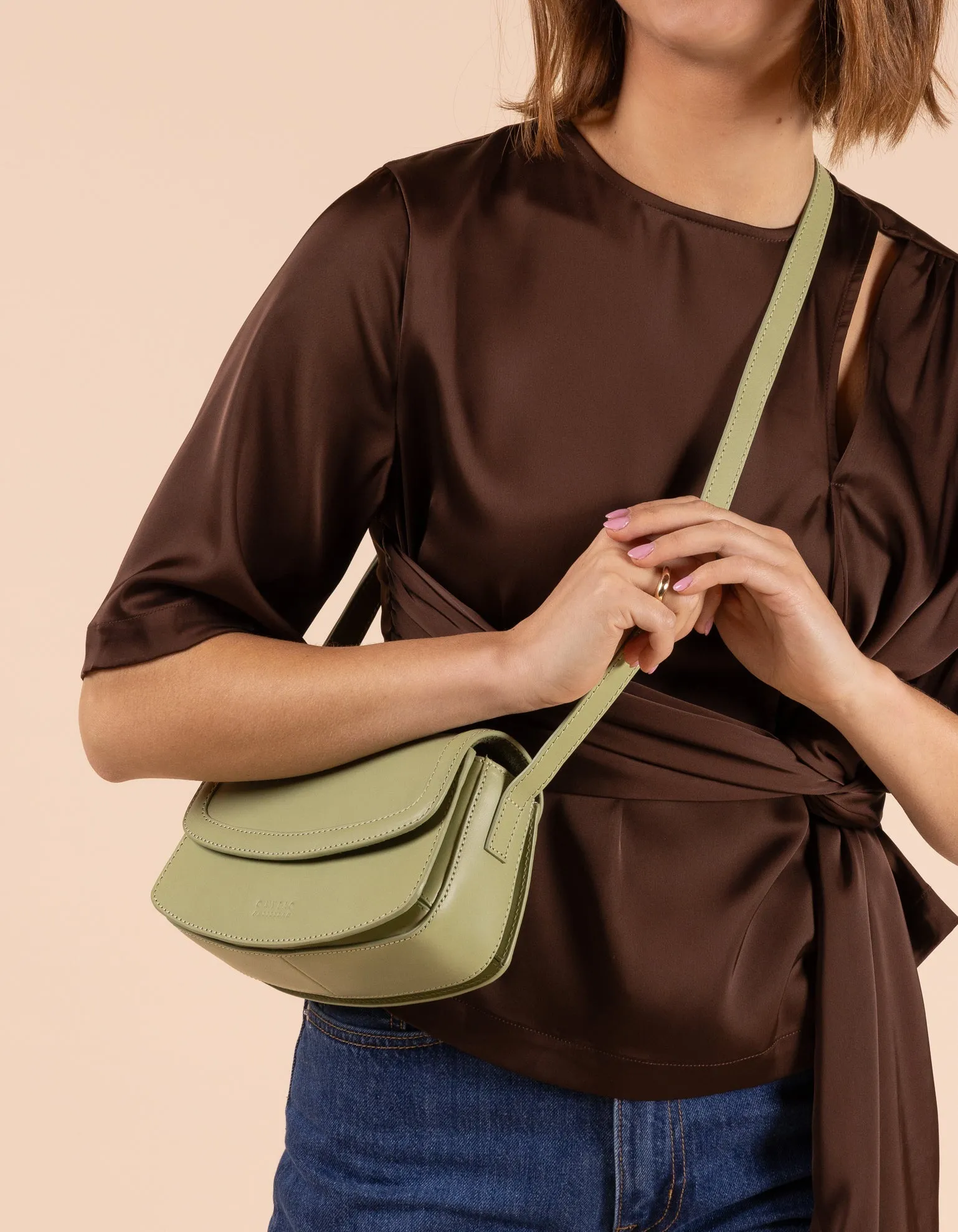 Kendalini Classic Leather Bag Tea Green sold by Ivalo.com product image thumbnail 3