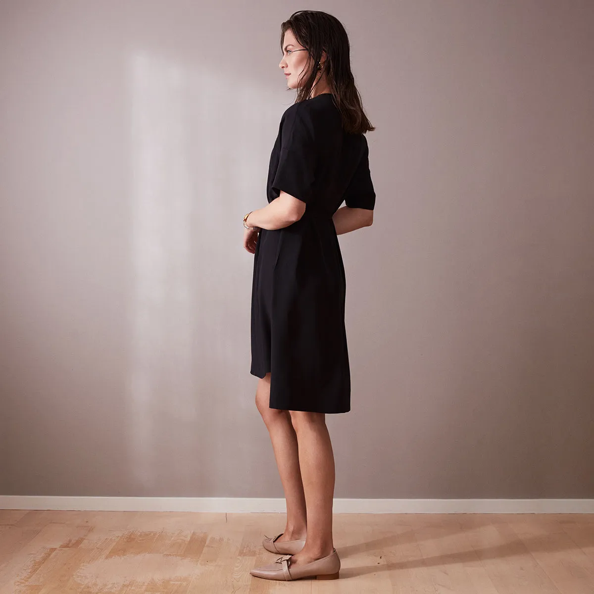 Short V-Neck Day Dress Black Silk sold by Ivalo.com product image thumbnail 3