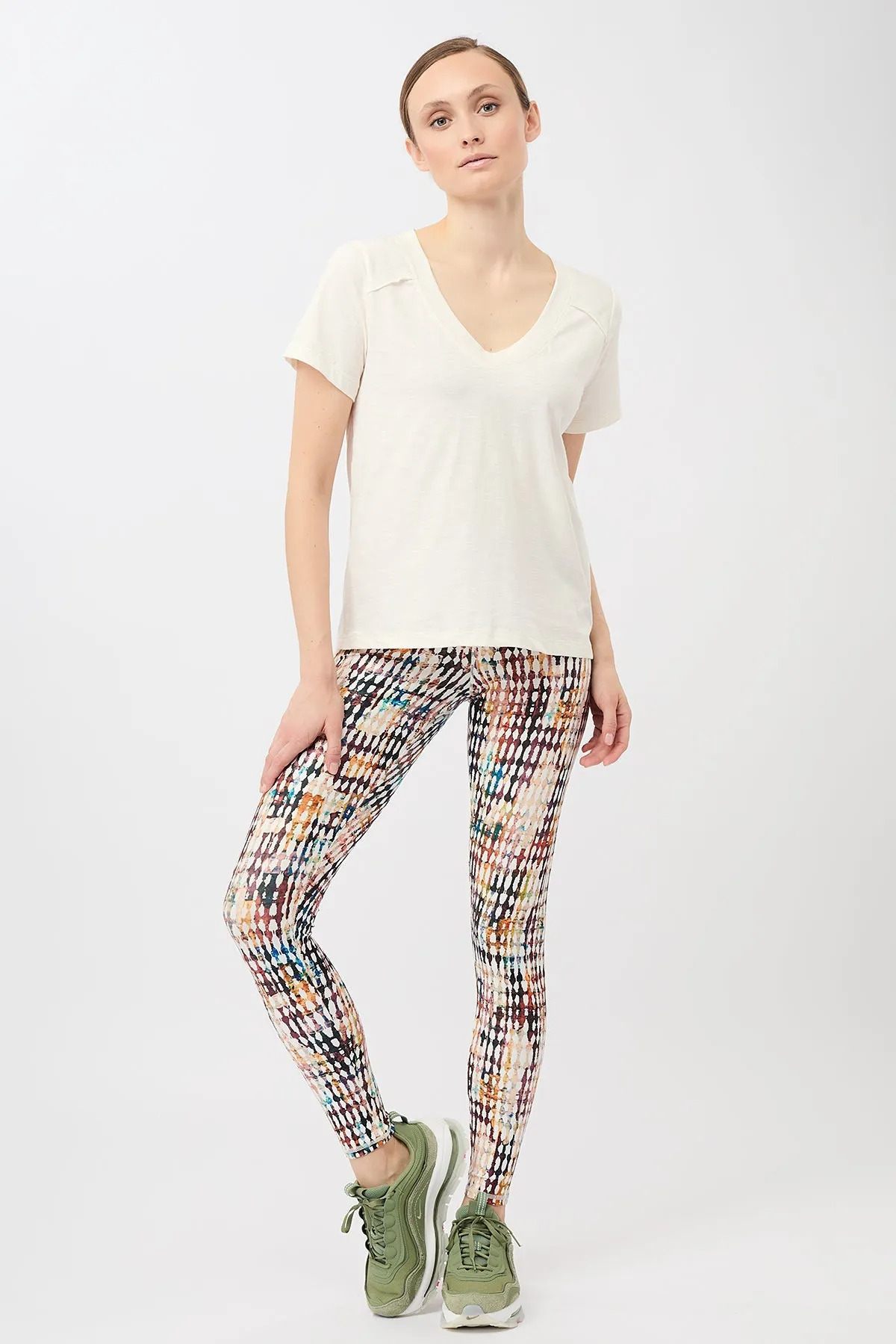 The New V-Neck White sold by Ivalo.com product image thumbnail 4