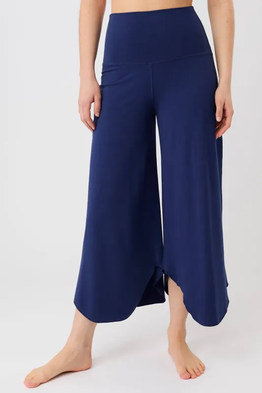 Tulip Pants Sepia Ink sold by Ivalo.com