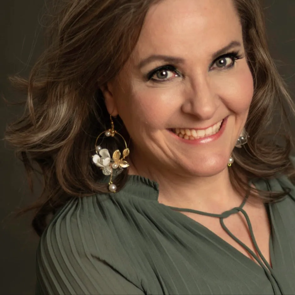 Art Nouveau Earrings White sold by Ivalo.com product image thumbnail 3